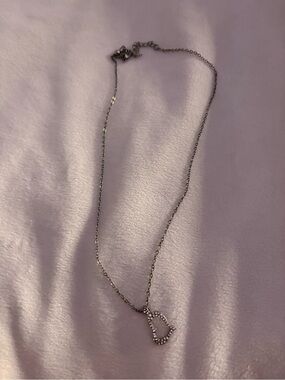 Delicate Silver Heart Pendant Necklace - Women Jewelry